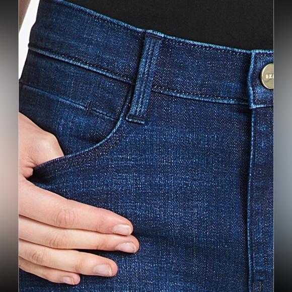 Women’s DKNY medium blue wash‎ stretchy rip raw edge skinny jeans size 28 - Picture 4 of 15